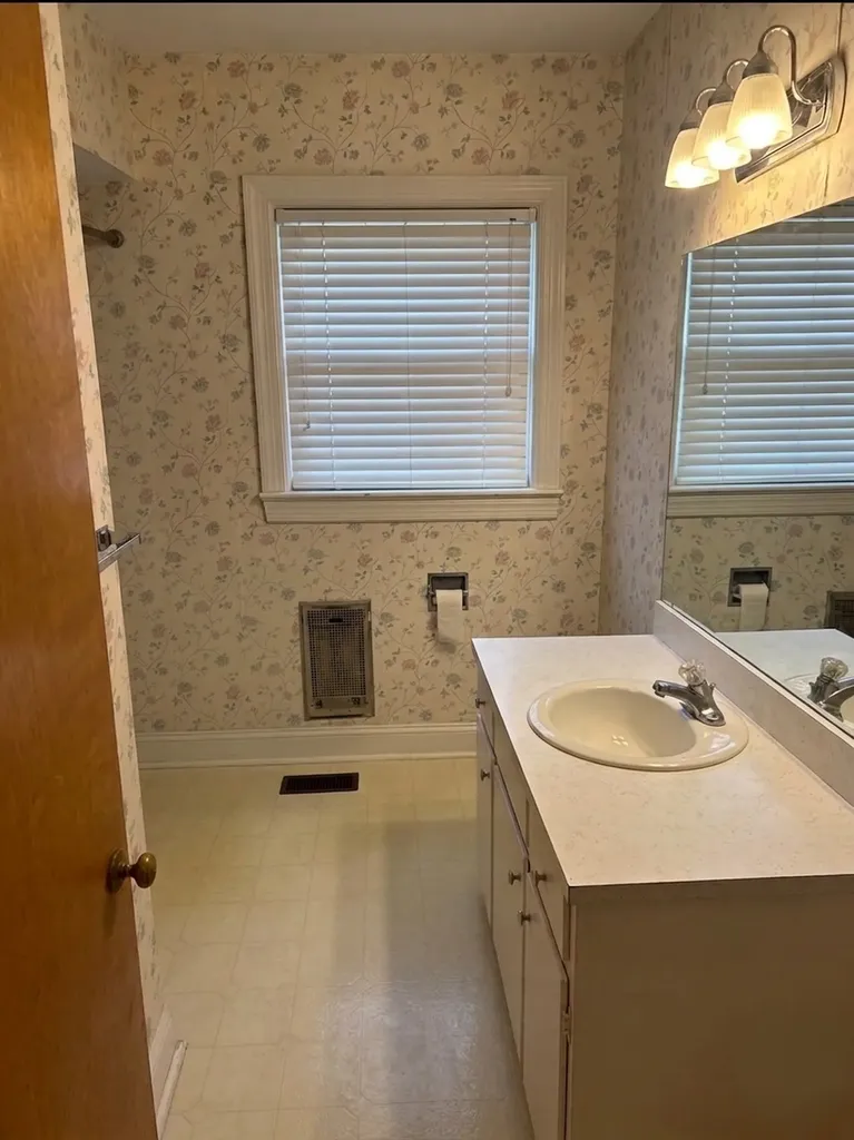 807 Wildwood Avenue Lebanon TN 37087