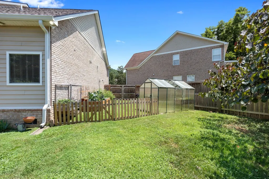 712 Riverbranch Court Nashville TN 37221