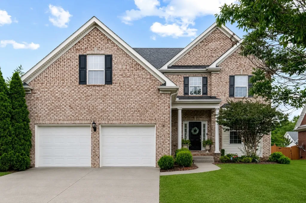 1018 Brixworth Drive Thompsons Station TN 37179