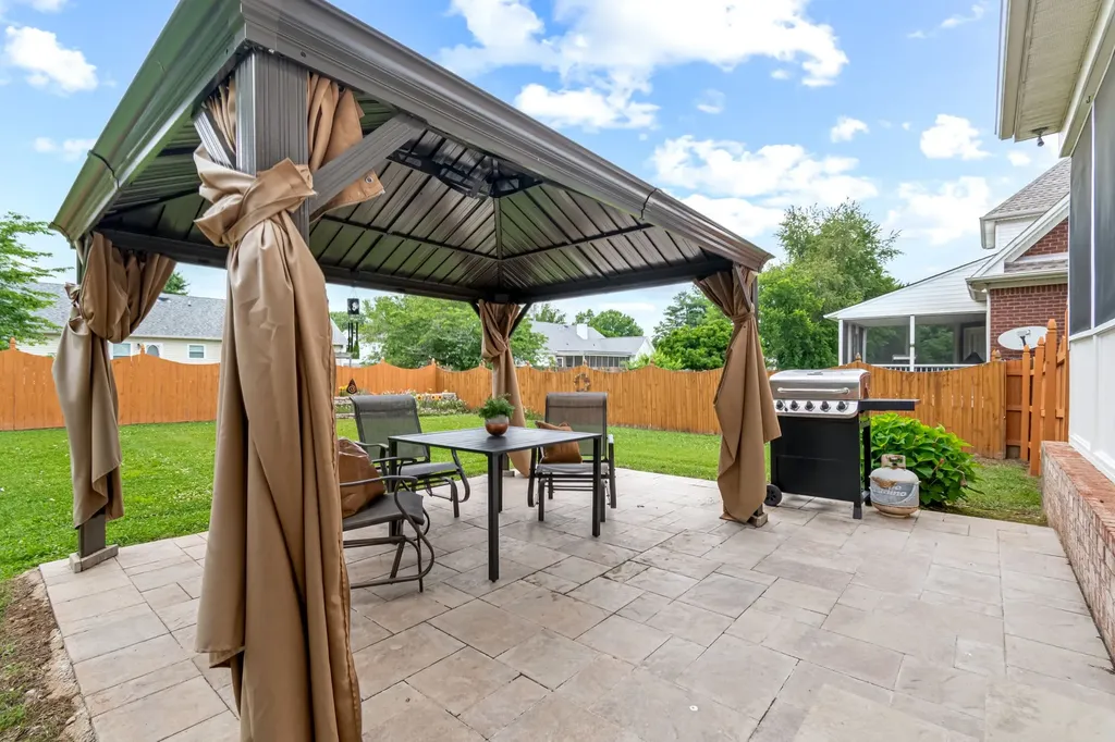 1018 Brixworth Drive Thompsons Station TN 37179