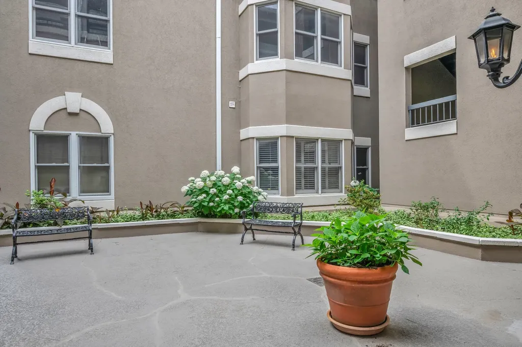 3818 West End Avenue Nashville TN 37205