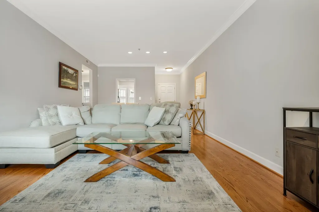 3818 West End Avenue Nashville TN 37205