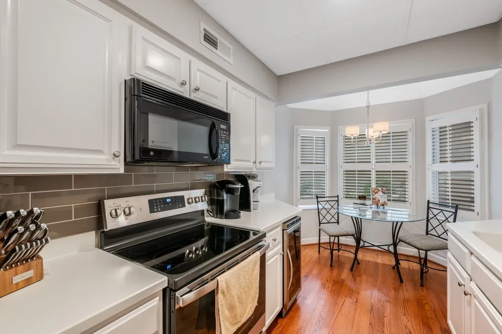 3818 West End Avenue Nashville TN 37205
