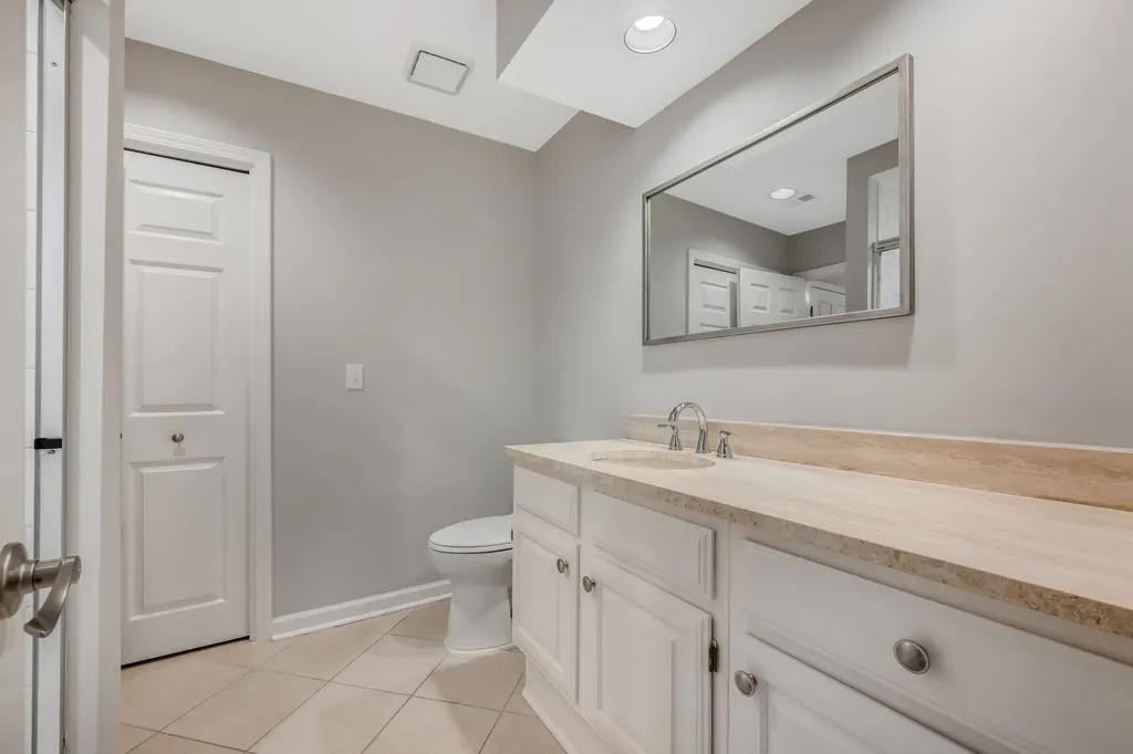 3818 West End Avenue Nashville TN 37205