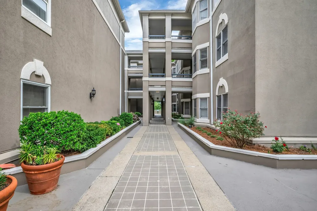 3818 West End Avenue Nashville TN 37205