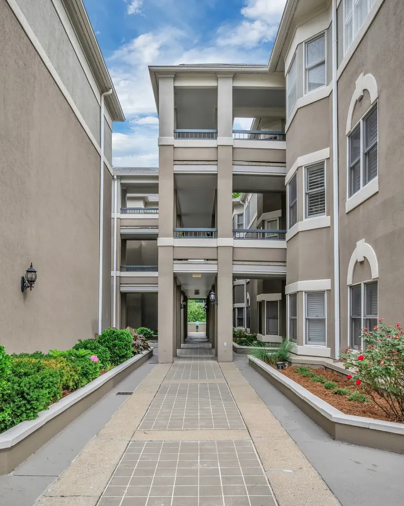 3818 West End Avenue Nashville TN 37205