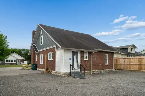 207 University Avenue Lebanon TN 37087