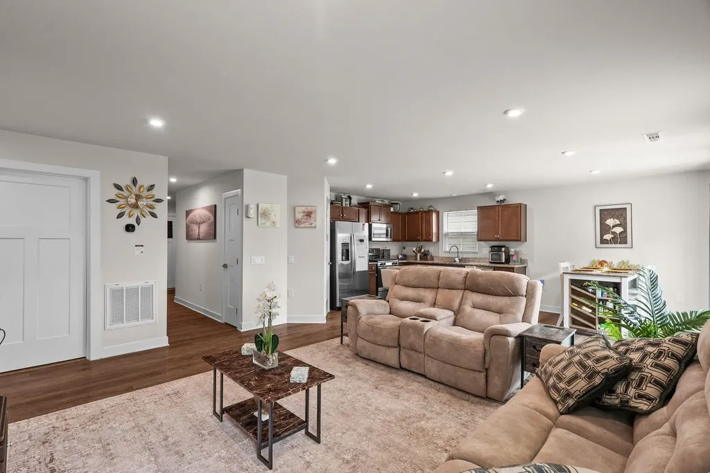 396 Streamview Drive White House TN 37188