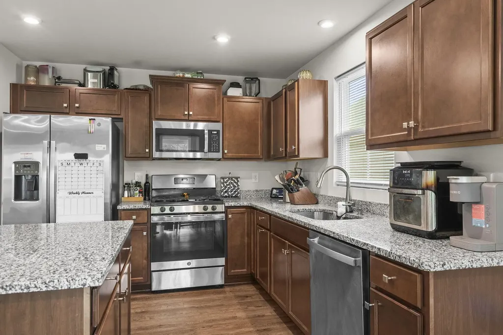 396 Streamview Drive White House TN 37188
