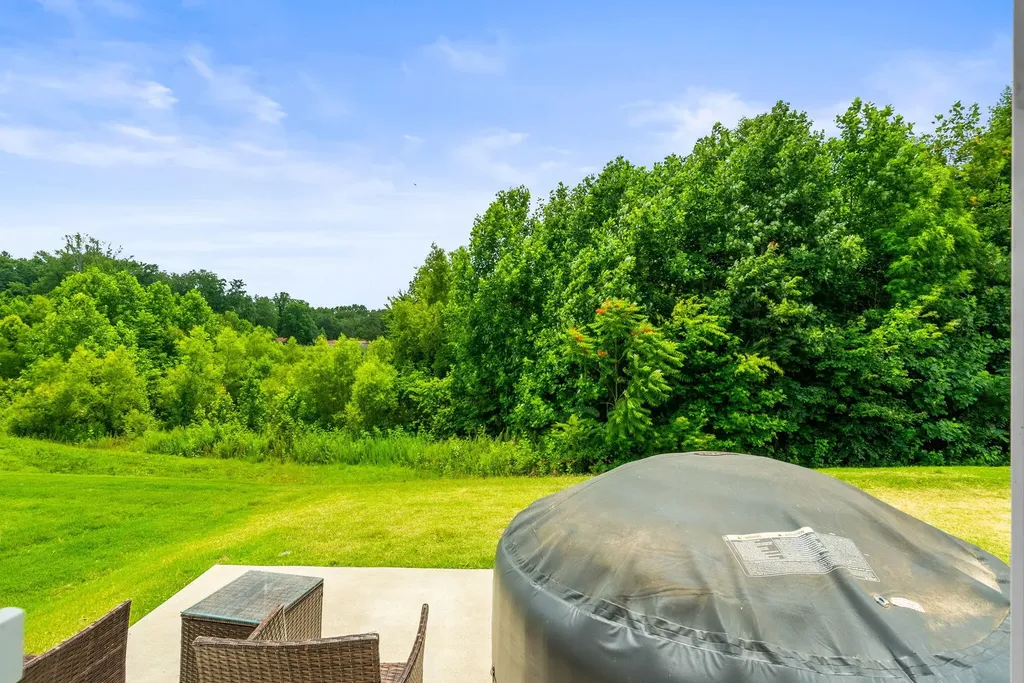 396 Streamview Drive White House TN 37188