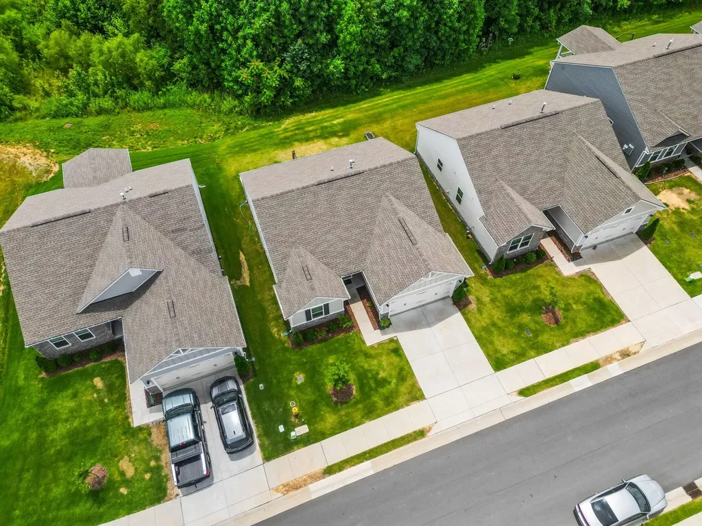 396 Streamview Drive White House TN 37188