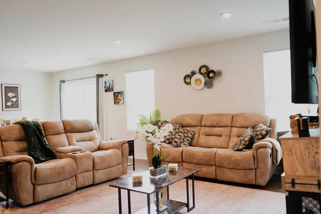 396 Streamview Drive White House TN 37188