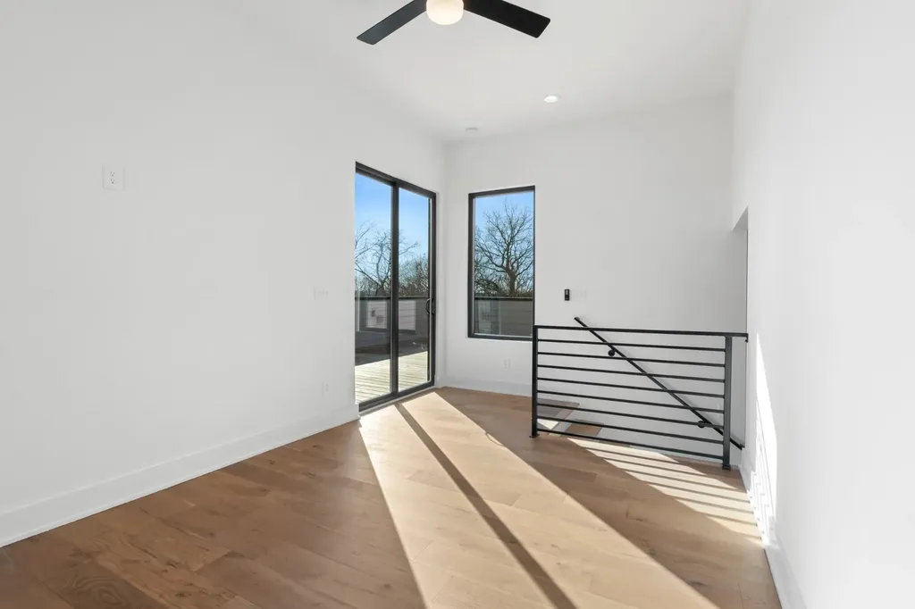 996 Douglas Avenue Nashville TN 37206
