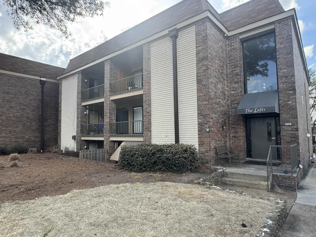 Germantown TN, 1855 W Poplar Woods Circle, Unit 305