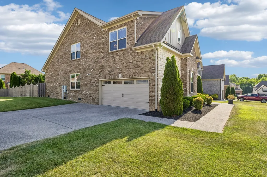 6001 Spade Drive Spring Hill TN 37174