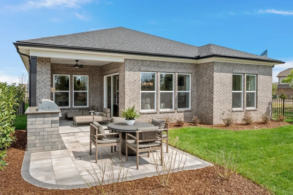 6193 Binns Lane Hermitage TN 37076