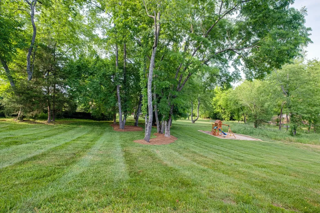 8231 Glover Drive Brentwood TN 37027