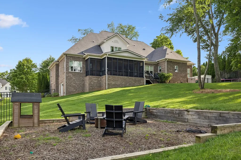 8231 Glover Drive Brentwood TN 37027