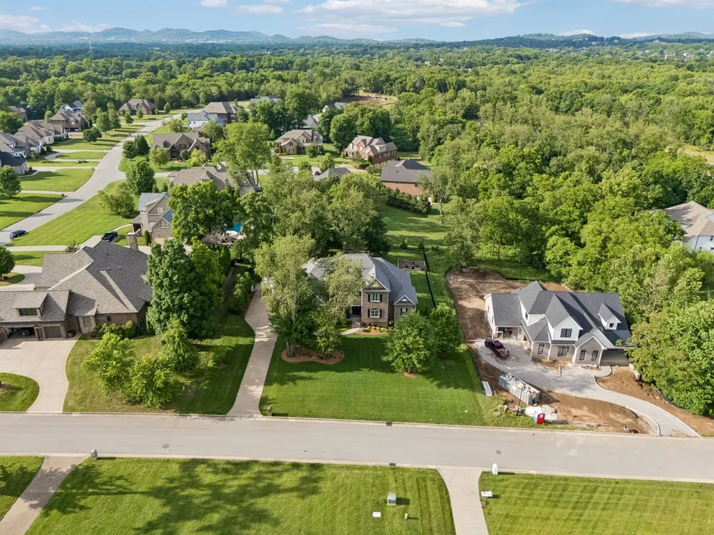 8231 Glover Drive Brentwood TN 37027