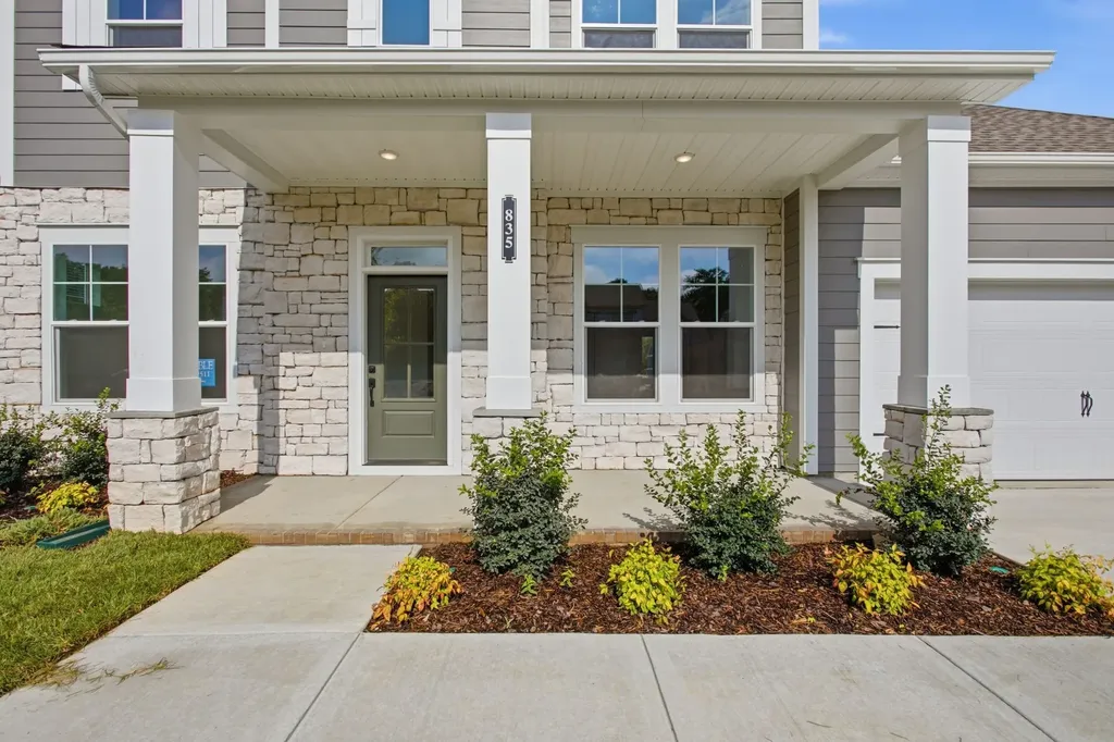 835 Drivers Circle Columbia TN 38401