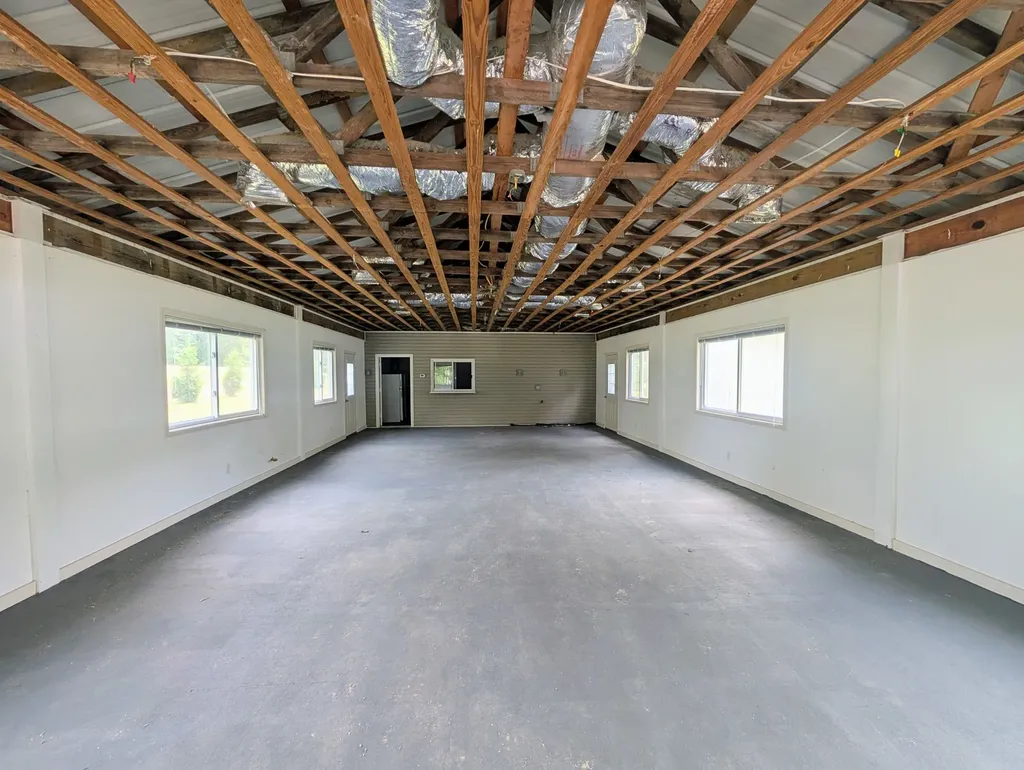 1168 W Green Hill Road Mc Minnville TN 37110