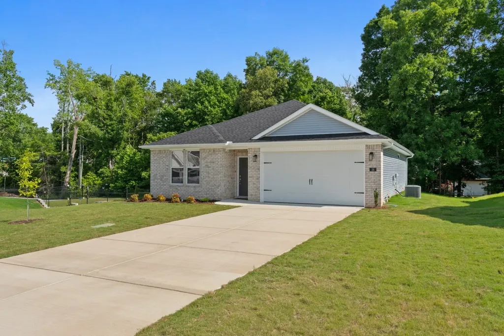 28 Aurora Circle Fayetteville TN 37334