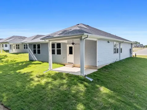 28 Aurora Circle Fayetteville TN 37334