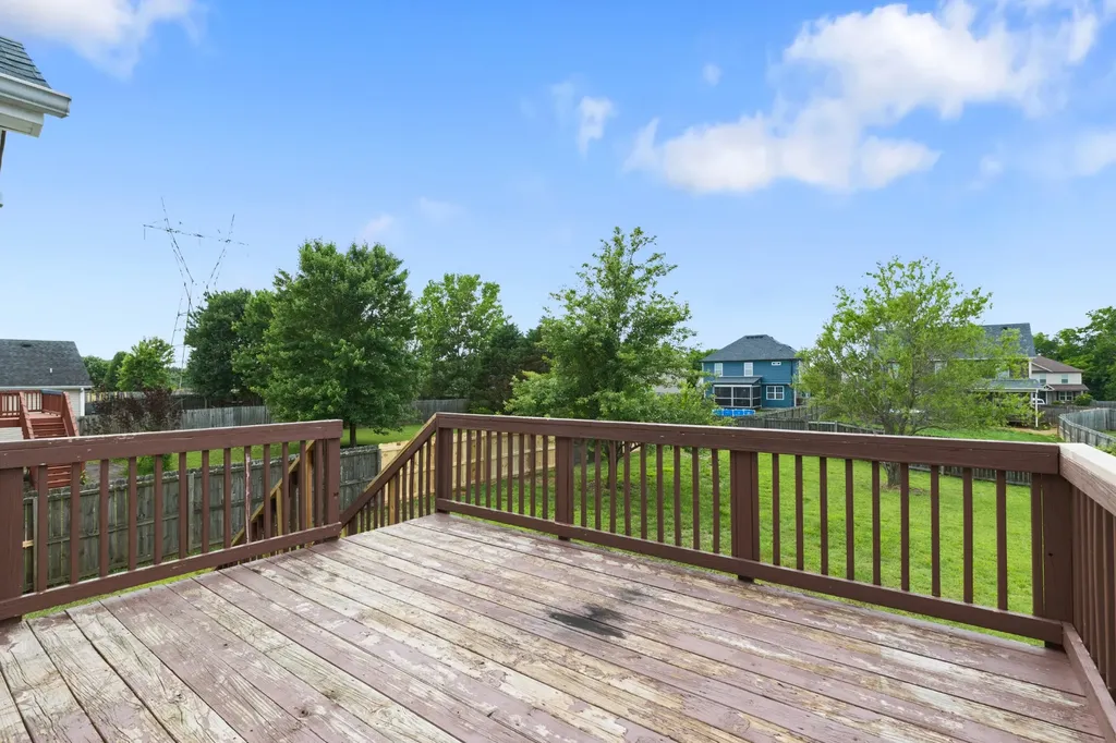 2216 Trophy Trace Clarksville TN 37040