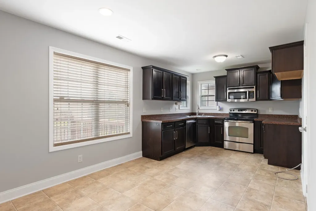 2216 Trophy Trace Clarksville TN 37040