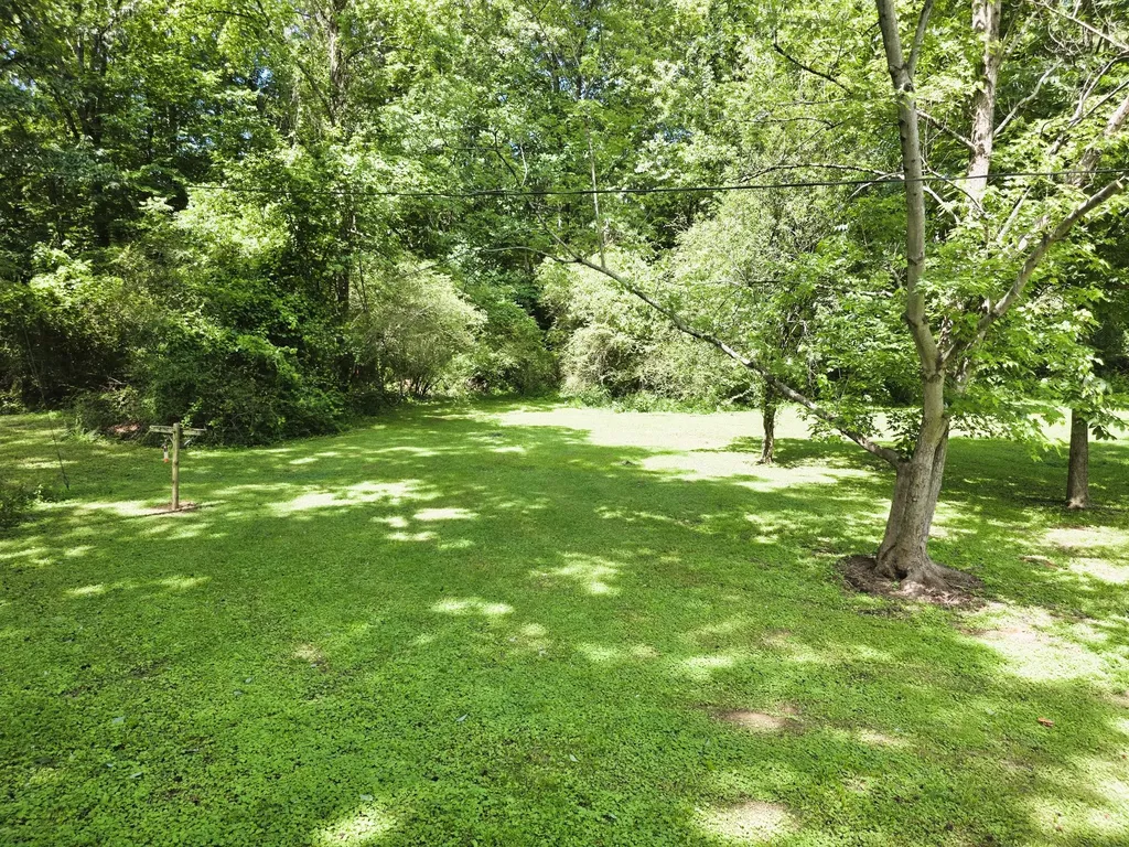 121 Turnpike Avenue Camden TN 38320