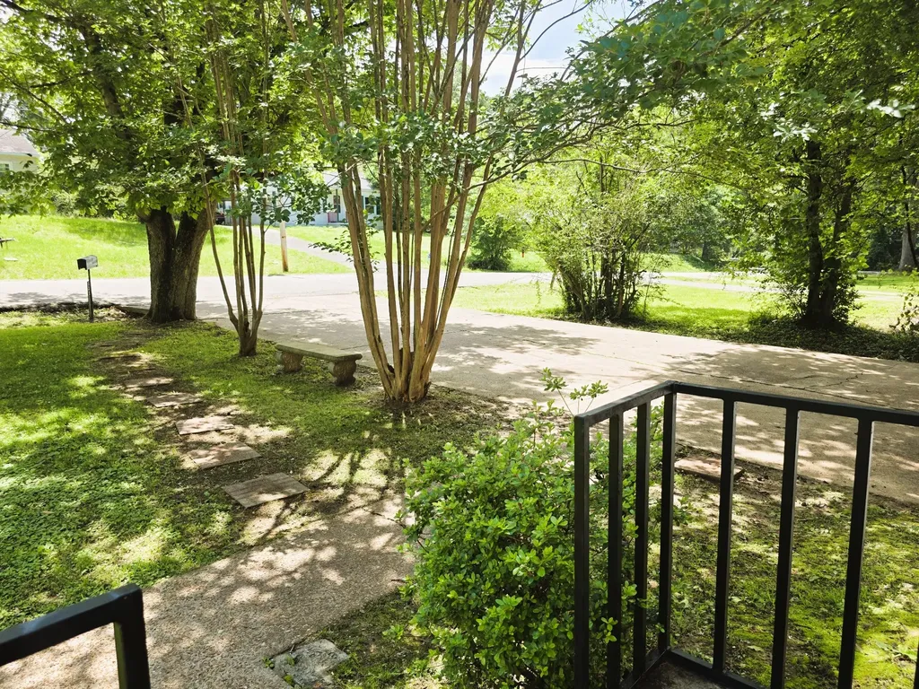 121 Turnpike Avenue Camden TN 38320