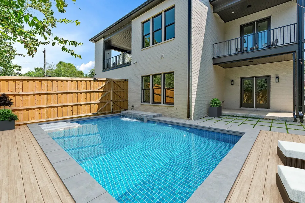 2031 Overhill Drive Nashville TN 37215