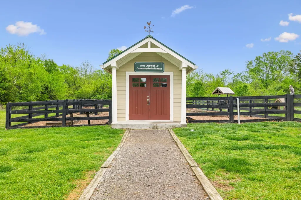 2355 Fairchild Circle Nolensville TN 37135