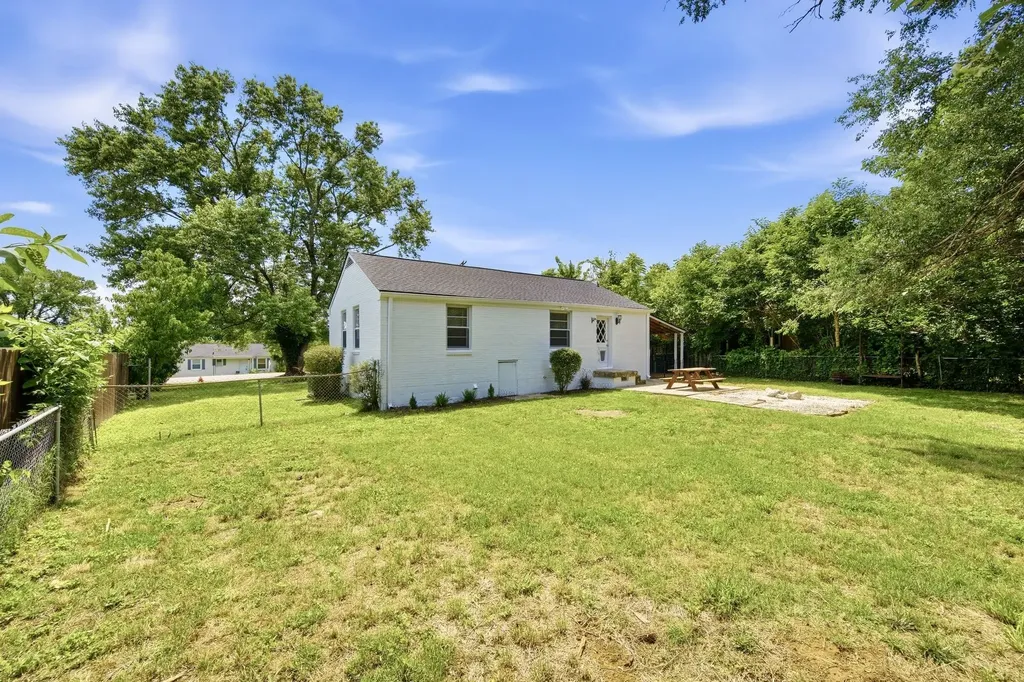 108 Stirton Road Nashville TN 37210