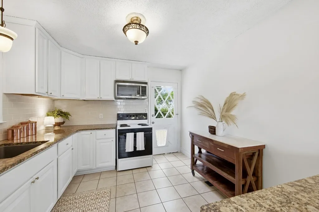 108 Stirton Road Nashville TN 37210