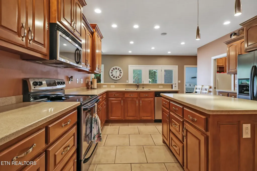 57 Inwood Terrace Crossville TN 38558