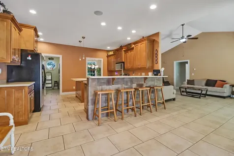 57 Inwood Terrace Crossville TN 38558