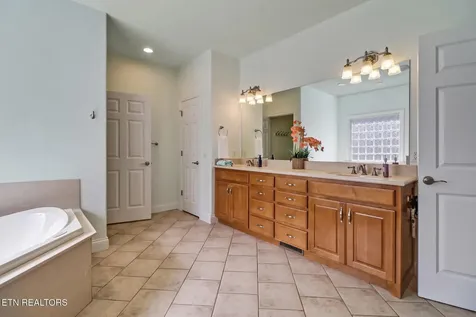 57 Inwood Terrace Crossville TN 38558