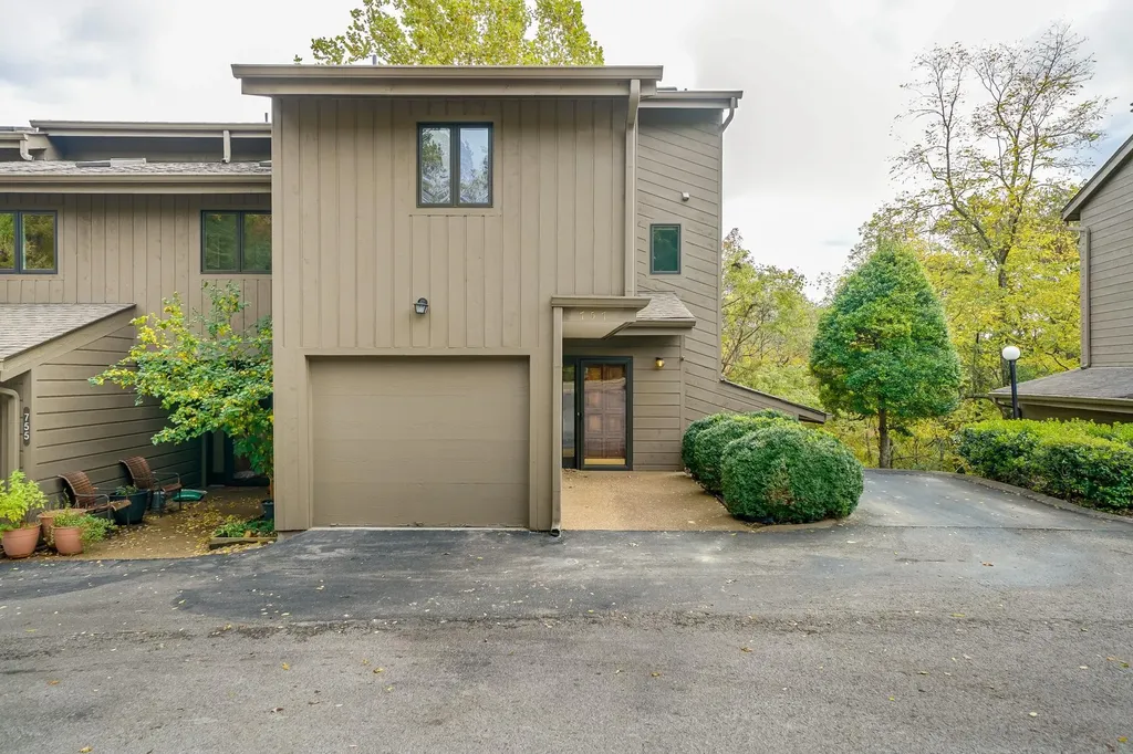 767 Harpeth Trace Drive Nashville TN 37221