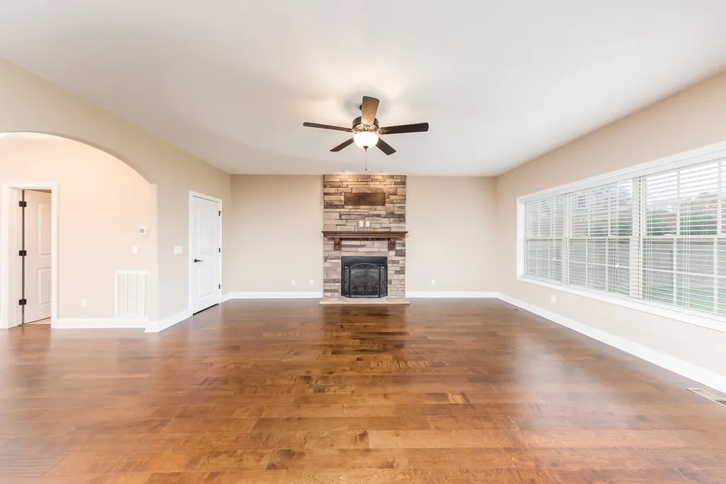 120 Overcrest Court Clarksville TN 37043