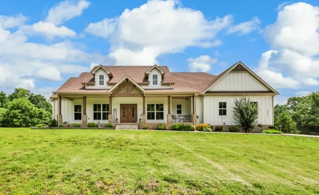 4455 Lylewood Road Indian Mound TN 37079