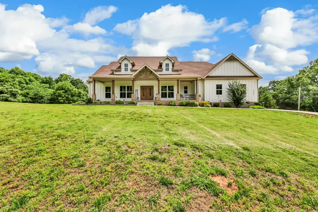 4455 Lylewood Road Indian Mound TN 37079