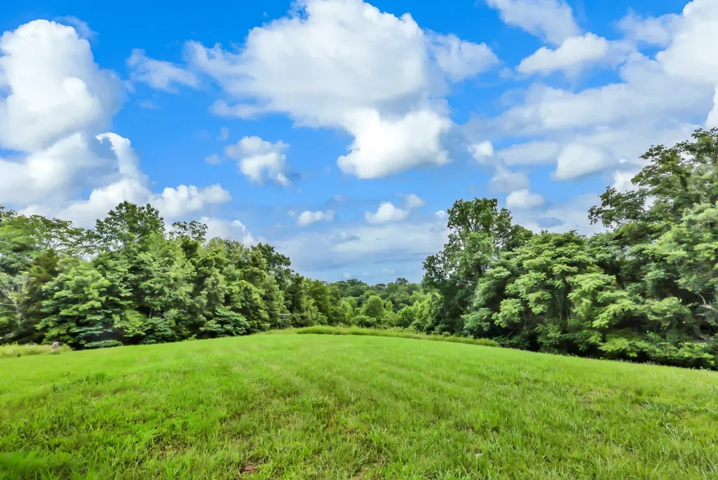 4455 Lylewood Road Indian Mound TN 37079
