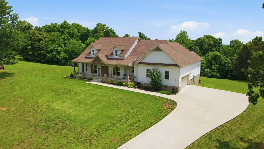4455 Lylewood Road Indian Mound TN 37079