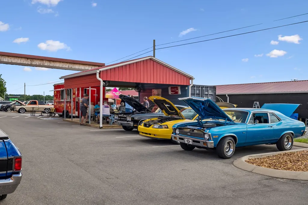 4070 Old Highway 431 Greenbrier TN 37073