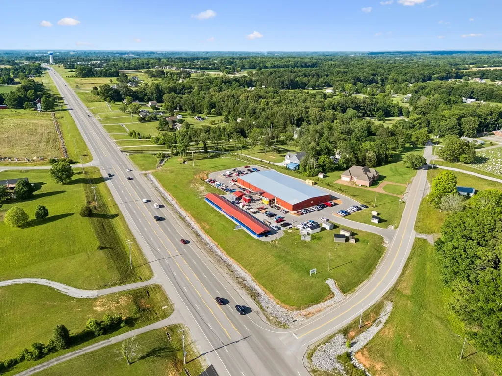 4070 Old Highway 431 Greenbrier TN 37073