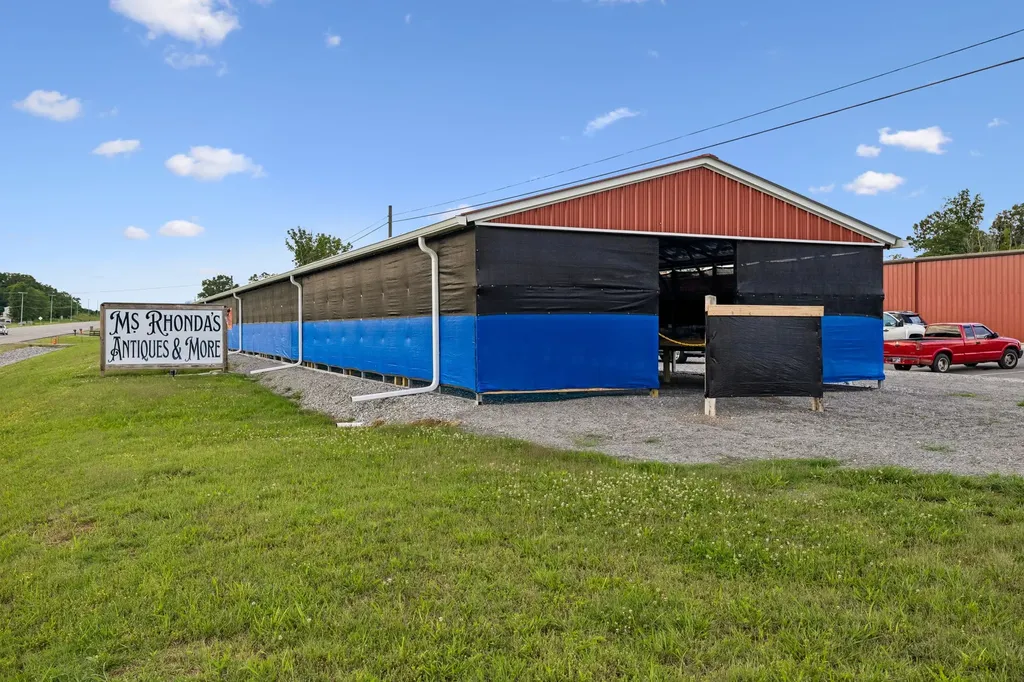 4070 Old Highway 431 Greenbrier TN 37073