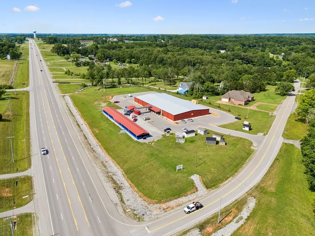 4070 Old Highway 431 Greenbrier TN 37073