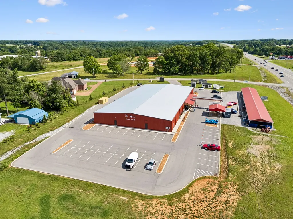 4070 Old Highway 431 Greenbrier TN 37073