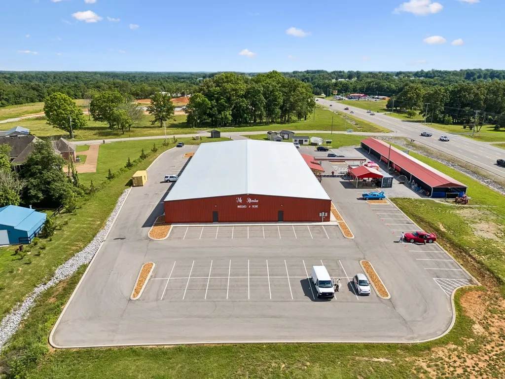 4070 Old Highway 431 Greenbrier TN 37073